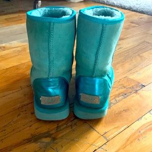 Ugg boots bright blue more like a turquoise color